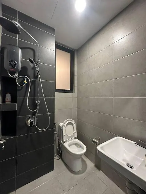 Διαμέρισμα 3 Room/3 Queen Bed, Urban Suite Arcade Room #2Carpark Jelutong