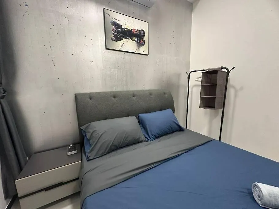 3 Room/3 Queen Bed, Urban Suite Arcade Room #2Carpark Jelutong Μαλαισία
