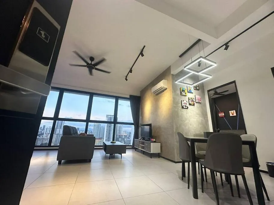 Διαμέρισμα 3 Room/3 Queen Bed, Urban Suite Arcade Room #2Carpark Jelutong Μαλαισία